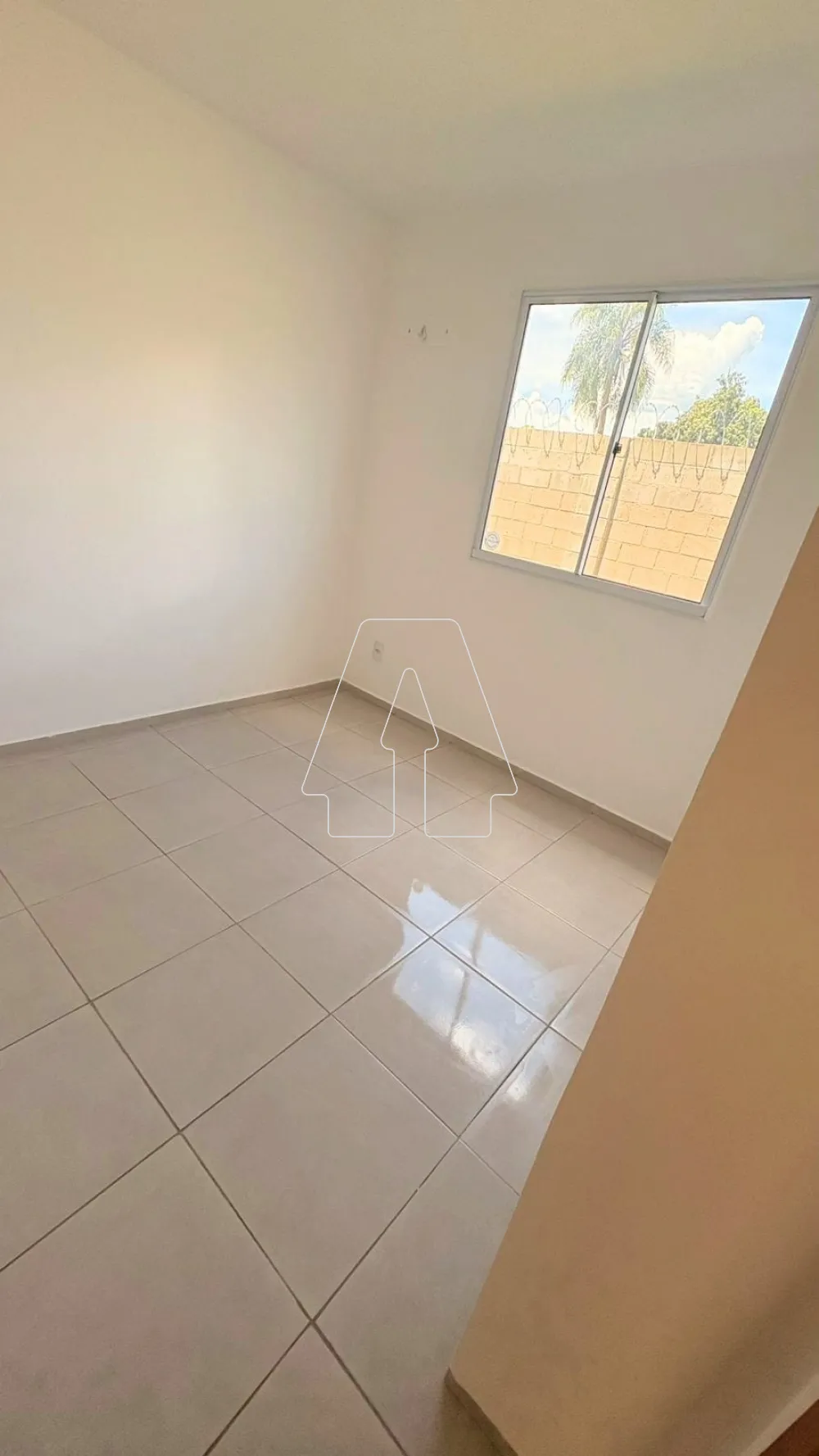 Comprar Apartamento / Padr&atilde;o em Ara&ccedil;atuba R$ 140.000,00 - Foto 5