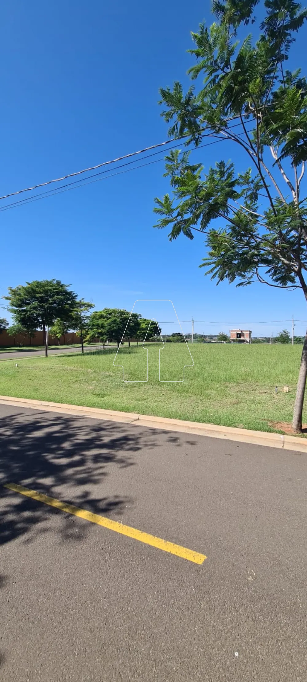 Comprar Terreno / Padr&atilde;o em Ara&ccedil;atuba R$ 500.000,00 - Foto 5