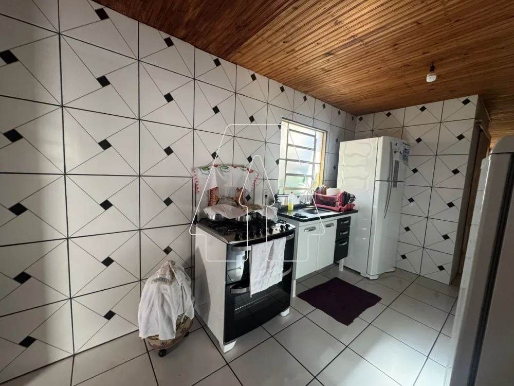 Comprar Casa / Residencial em Ara&ccedil;atuba R$ 200.000,00 - Foto 2