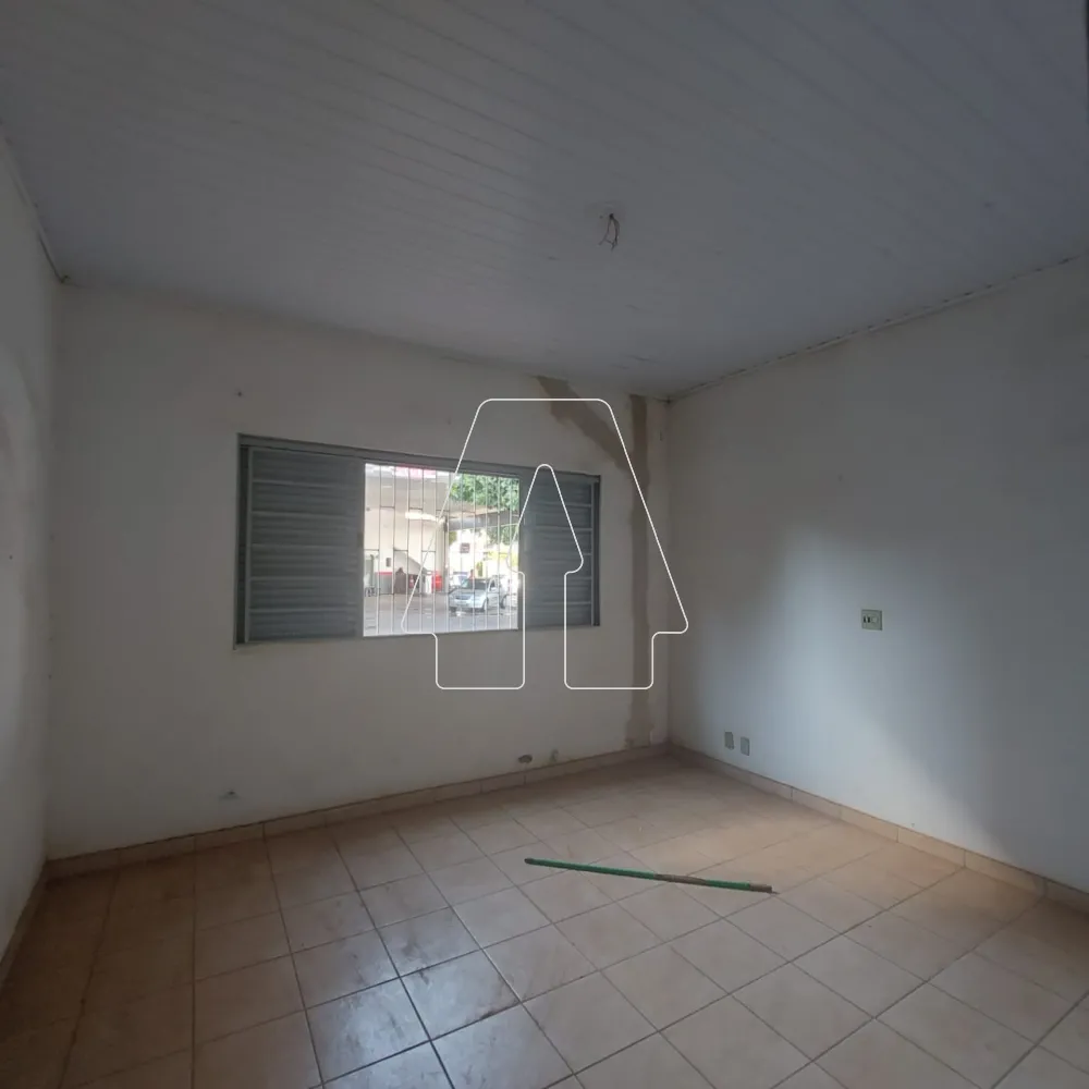 Comprar Casa / Residencial em Ara&ccedil;atuba R$ 300.000,00 - Foto 1