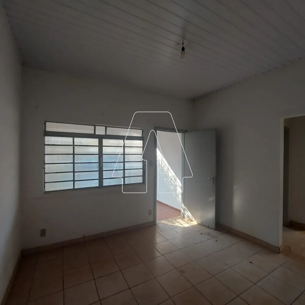Comprar Casa / Residencial em Ara&ccedil;atuba R$ 300.000,00 - Foto 5