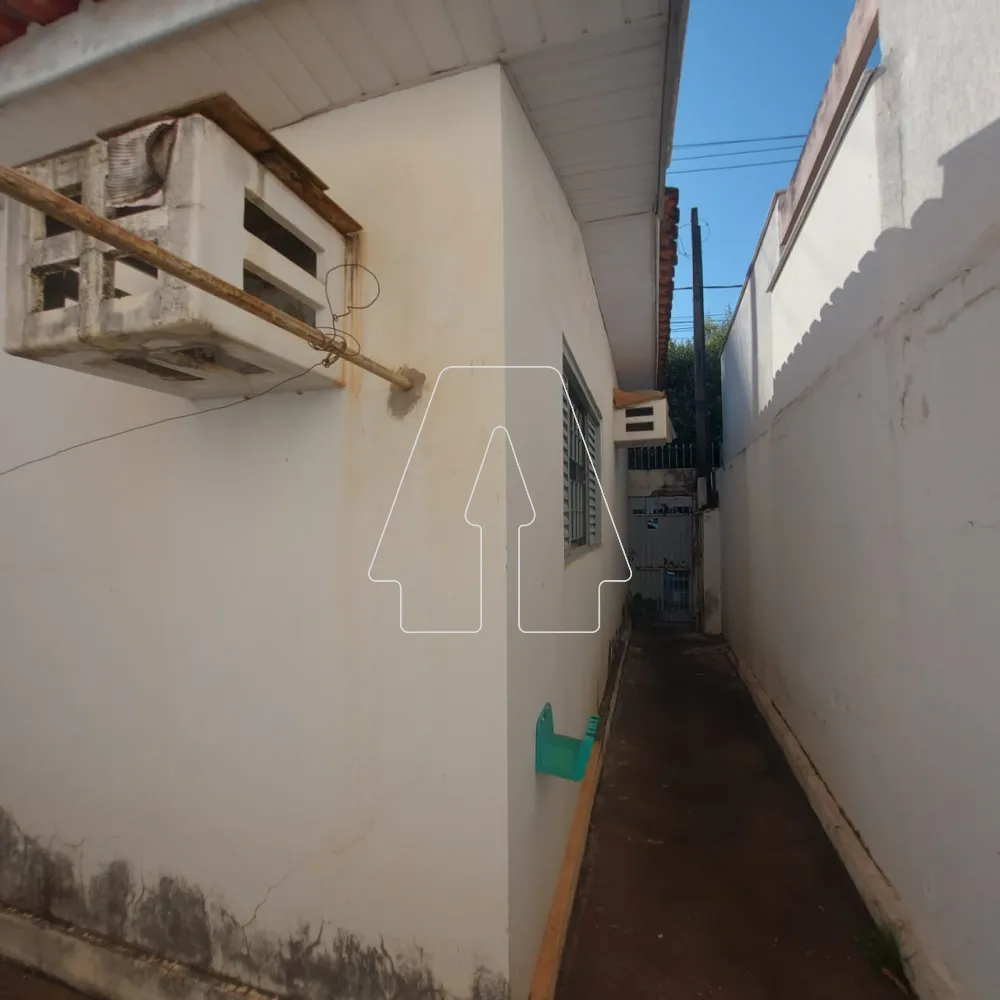 Comprar Casa / Residencial em Ara&ccedil;atuba R$ 300.000,00 - Foto 9
