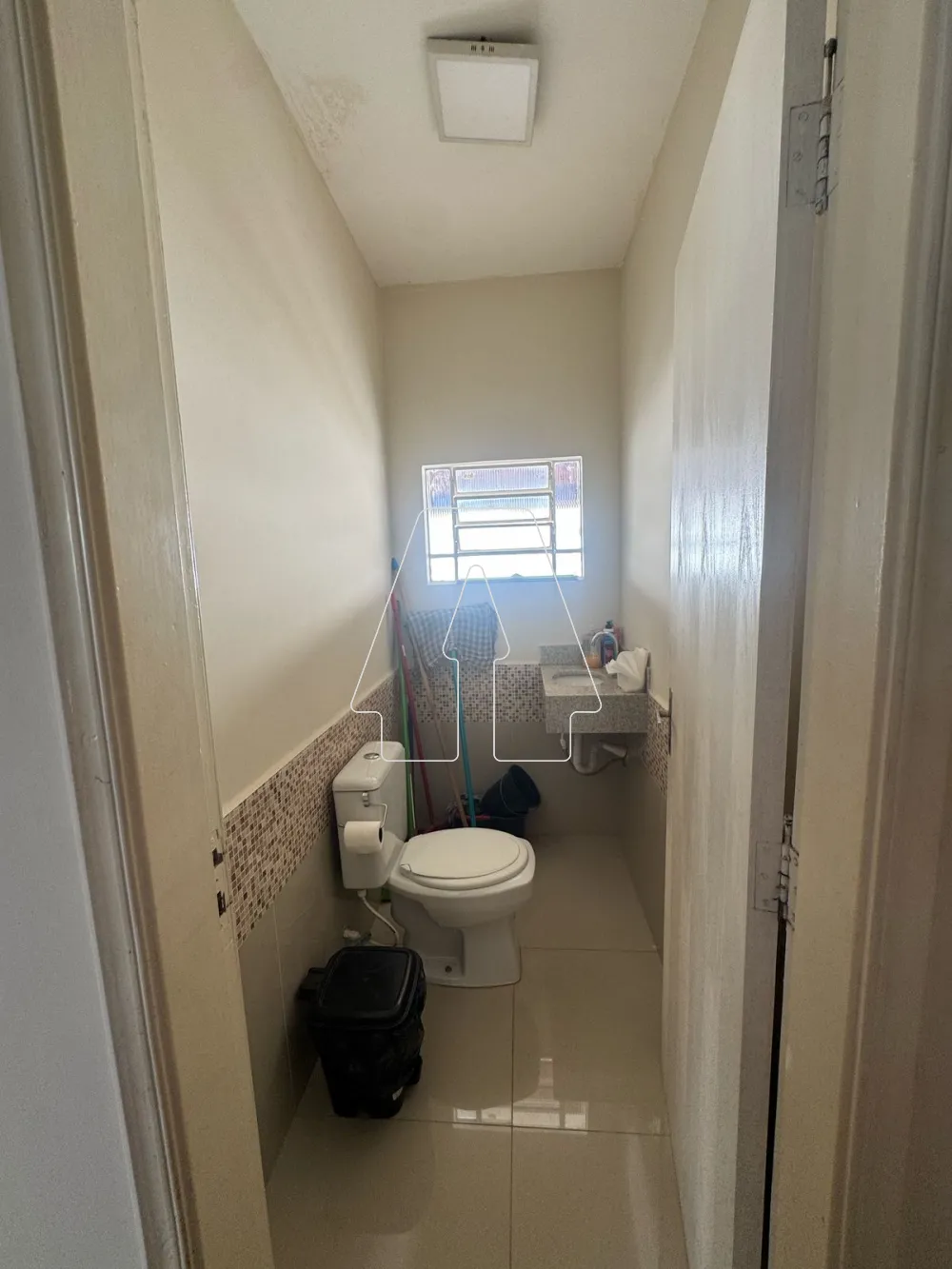Comprar Comercial / Casa em Ara&ccedil;atuba R$ 850.000,00 - Foto 8