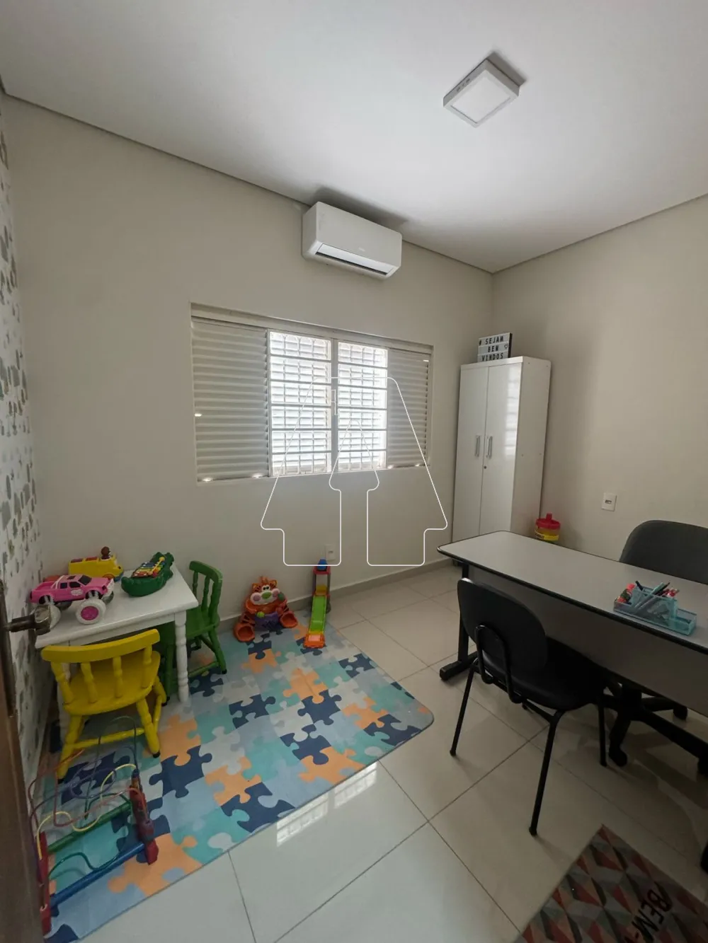 Comprar Comercial / Casa em Ara&ccedil;atuba R$ 850.000,00 - Foto 3