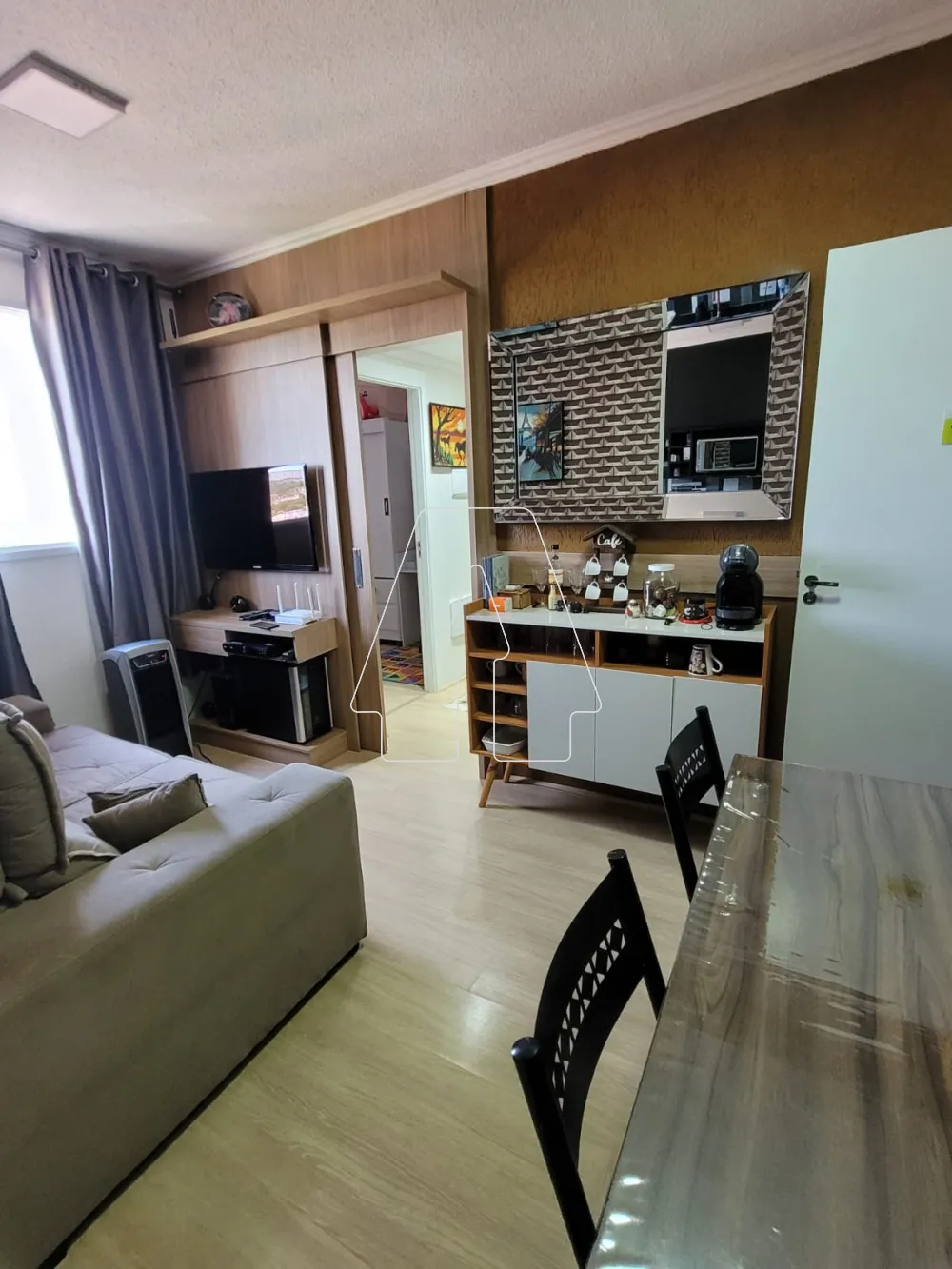 Comprar Apartamento / Padr&atilde;o em Ara&ccedil;atuba R$ 230.000,00 - Foto 2