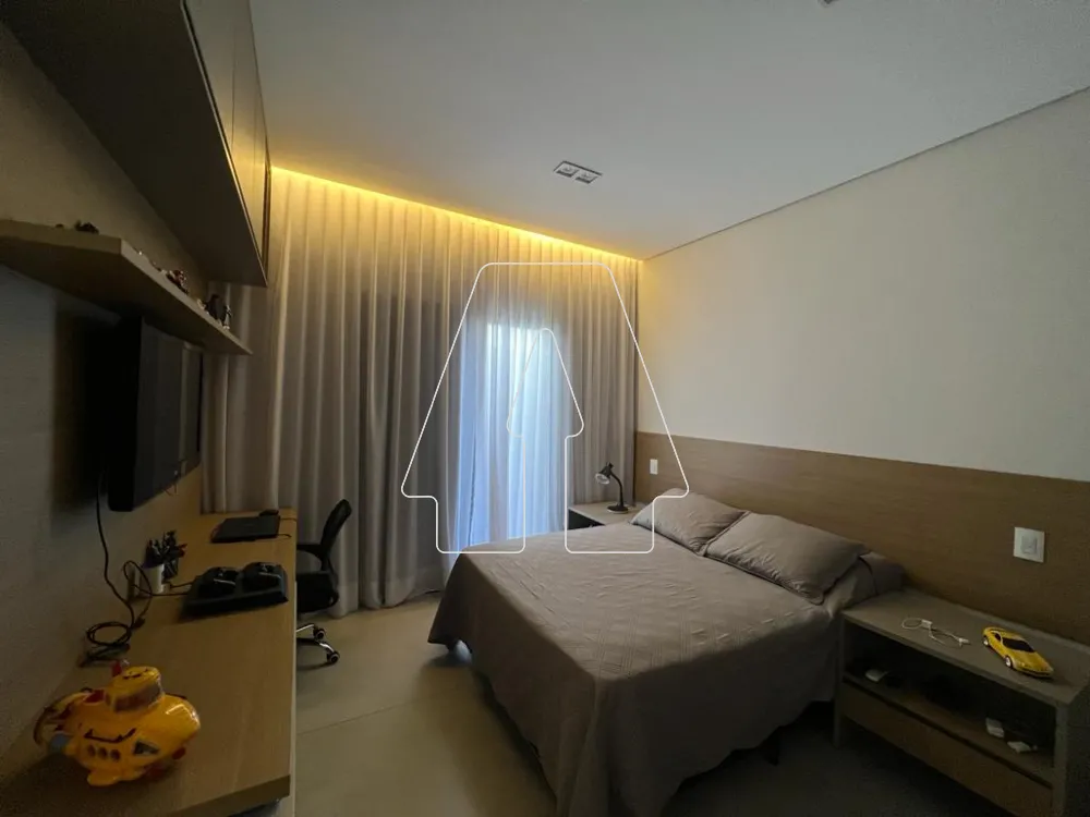 Comprar Casa / Condom&iacute;nio em Ara&ccedil;atuba R$ 2.700.000,00 - Foto 14