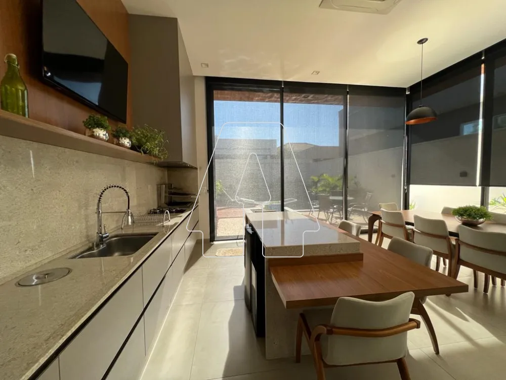 Comprar Casa / Condom&iacute;nio em Ara&ccedil;atuba R$ 2.700.000,00 - Foto 4