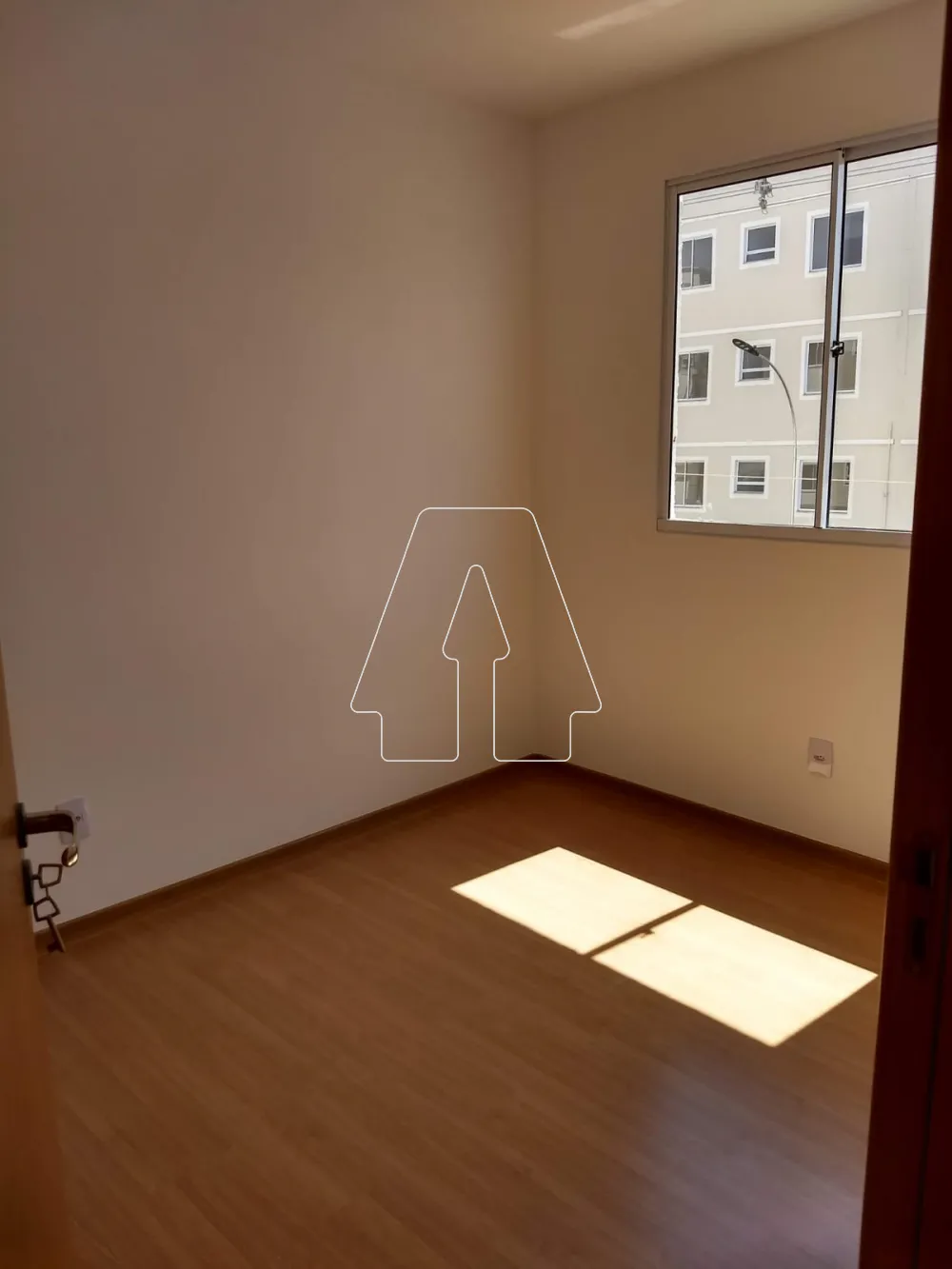 Comprar Apartamento / Padr&atilde;o em Ara&ccedil;atuba R$ 160.000,00 - Foto 1