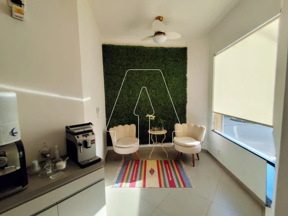 Comprar Comercial / Casa em Ara&ccedil;atuba R$ 900.000,00 - Foto 1