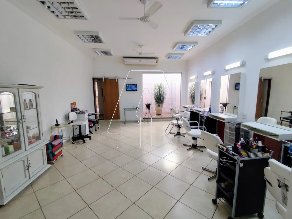 Comprar Comercial / Casa em Ara&ccedil;atuba R$ 900.000,00 - Foto 4