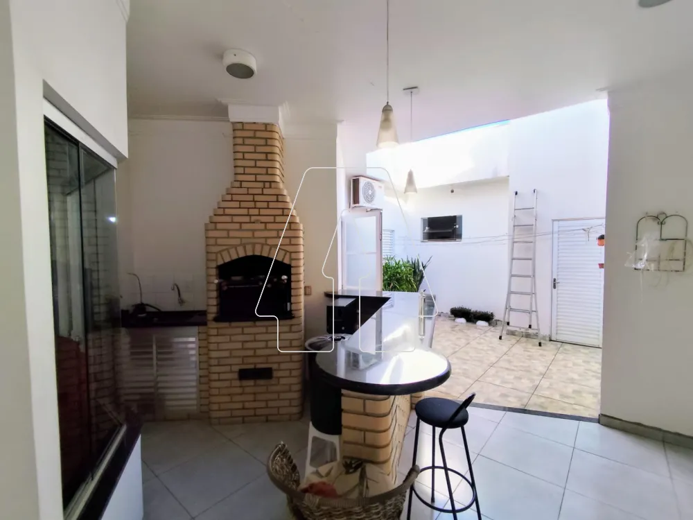 Comprar Comercial / Casa em Ara&ccedil;atuba R$ 900.000,00 - Foto 13