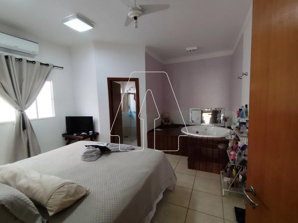 Comprar Comercial / Casa em Ara&ccedil;atuba R$ 900.000,00 - Foto 17