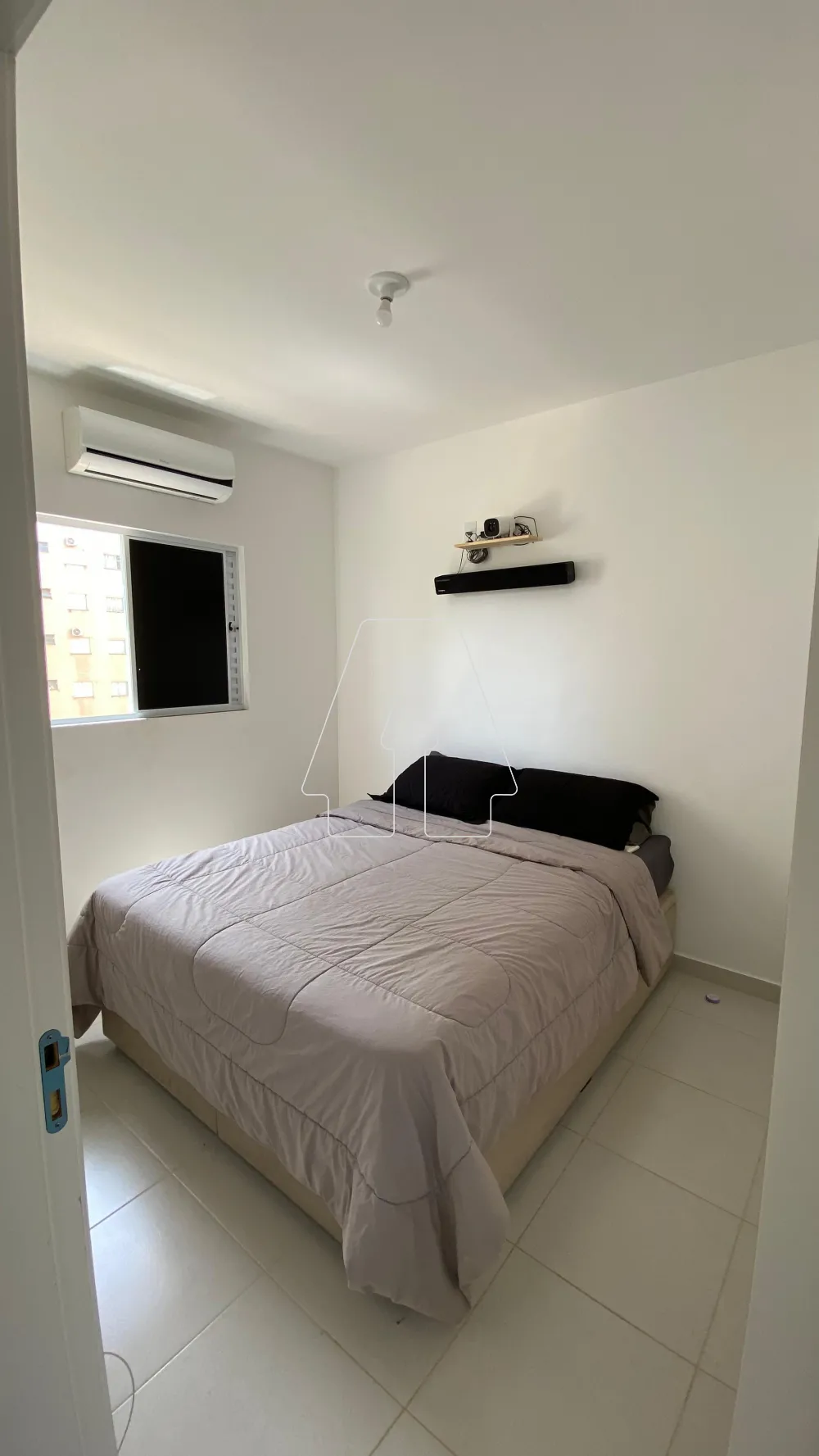 Comprar Apartamento / Padr&atilde;o em Ara&ccedil;atuba R$ 202.000,00 - Foto 4