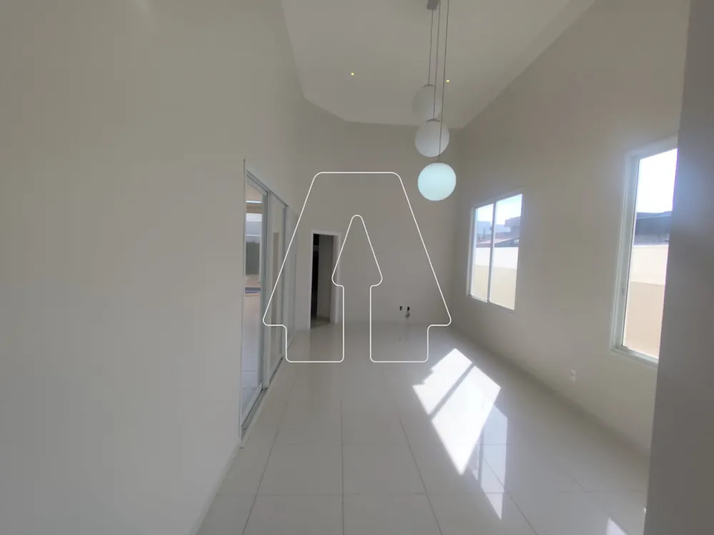 Comprar Casa / Condom&iacute;nio em Ara&ccedil;atuba R$ 1.200.000,00 - Foto 1