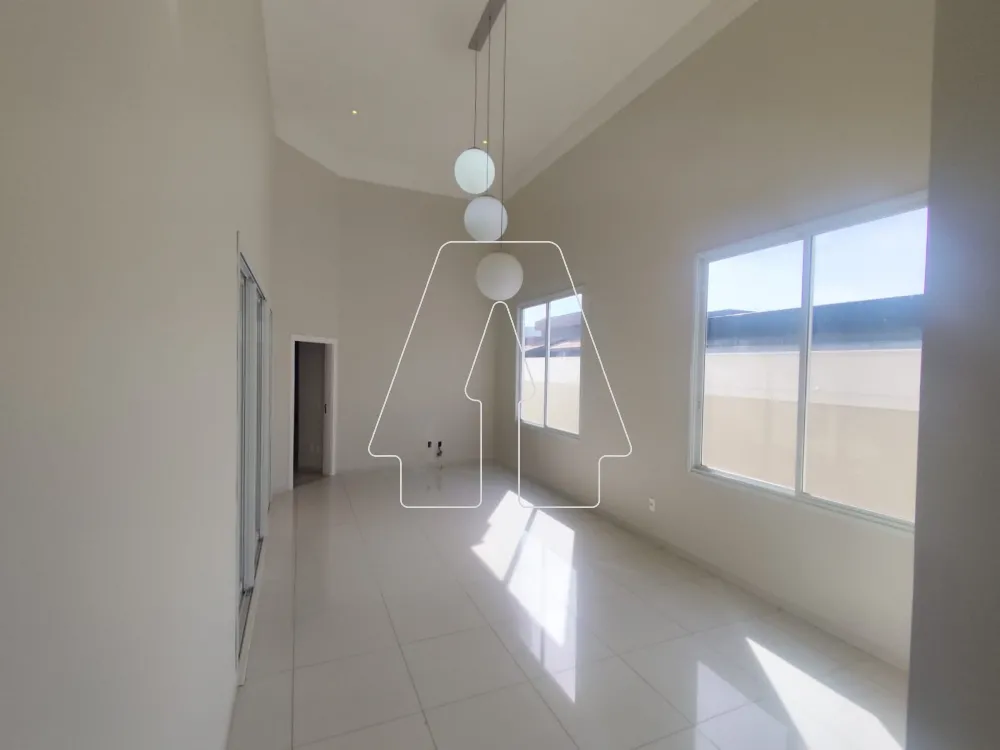 Comprar Casa / Condom&iacute;nio em Ara&ccedil;atuba R$ 1.200.000,00 - Foto 2
