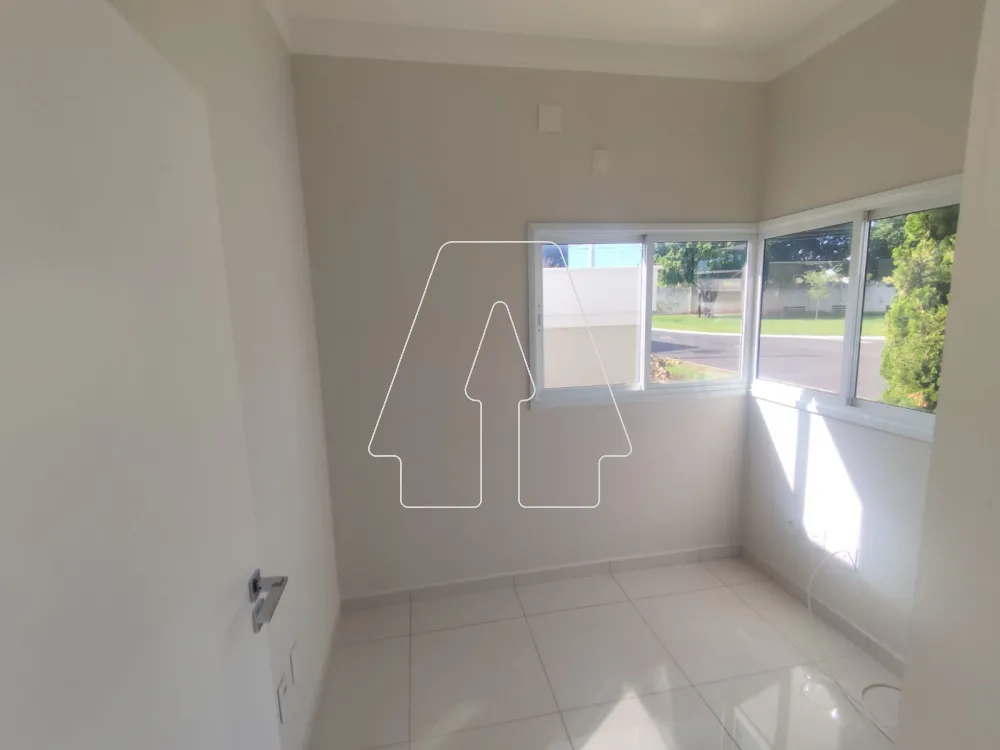Comprar Casa / Condom&iacute;nio em Ara&ccedil;atuba R$ 1.200.000,00 - Foto 5