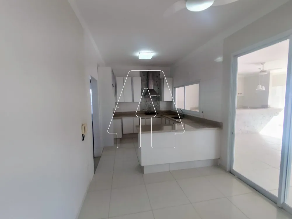Comprar Casa / Condom&iacute;nio em Ara&ccedil;atuba R$ 1.200.000,00 - Foto 4