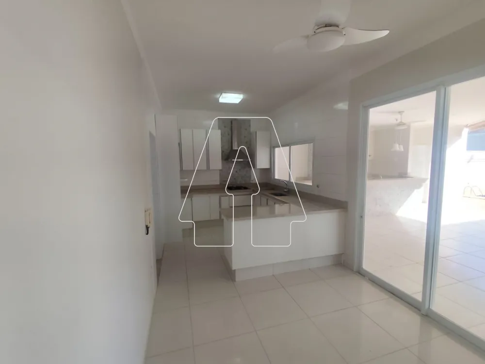 Comprar Casa / Condom&iacute;nio em Ara&ccedil;atuba R$ 1.200.000,00 - Foto 3