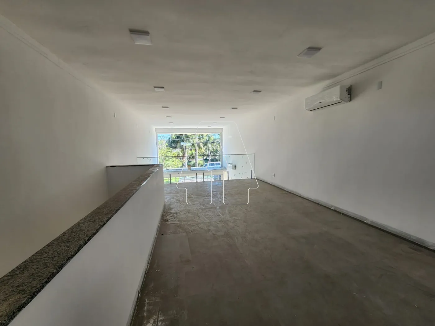 Alugar Comercial / Loja em Ara&ccedil;atuba R$ 4.000,00 - Foto 3