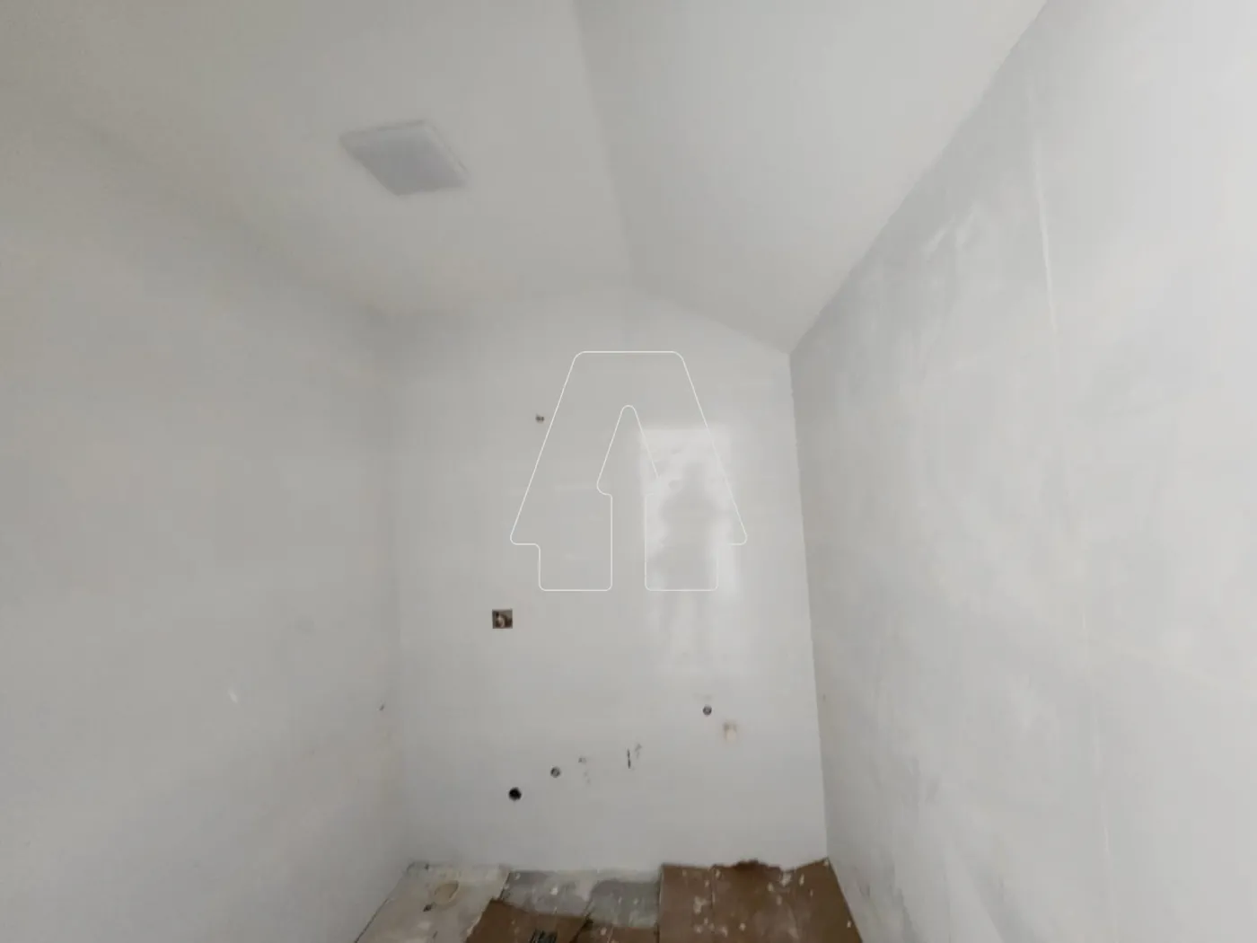 Alugar Comercial / Loja em Ara&ccedil;atuba R$ 4.000,00 - Foto 7