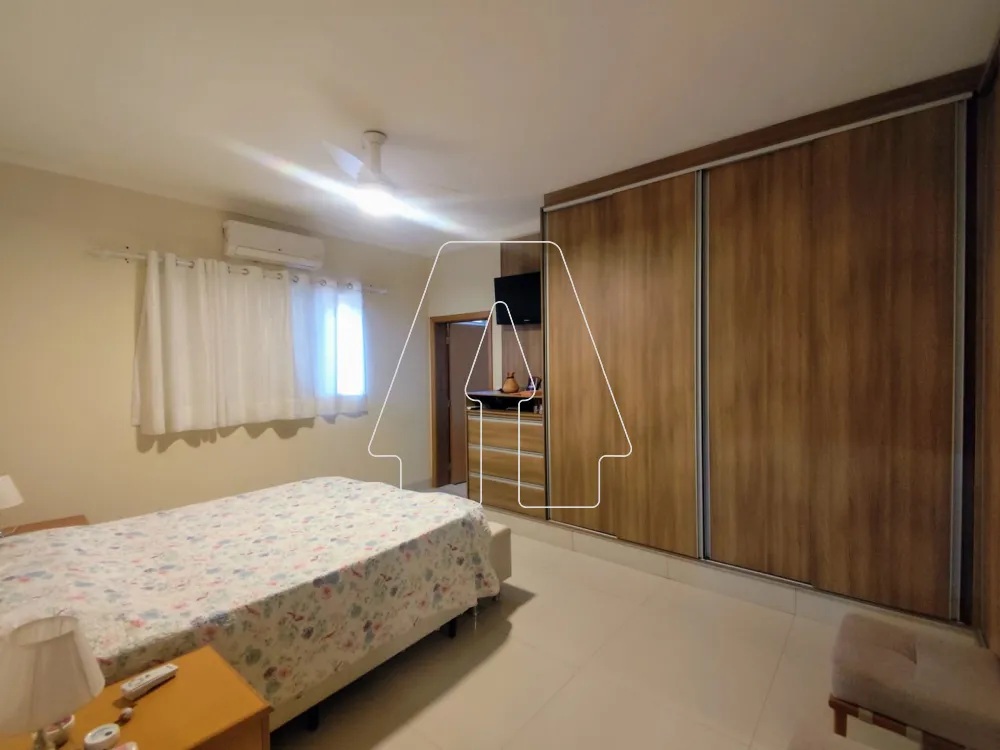 Comprar Casa / Condom&iacute;nio em Ara&ccedil;atuba R$ 1.450.000,00 - Foto 8