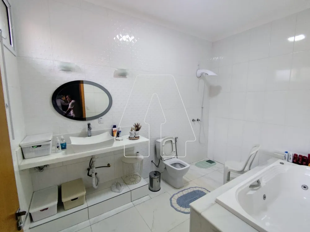 Comprar Casa / Condom&iacute;nio em Ara&ccedil;atuba R$ 1.450.000,00 - Foto 11