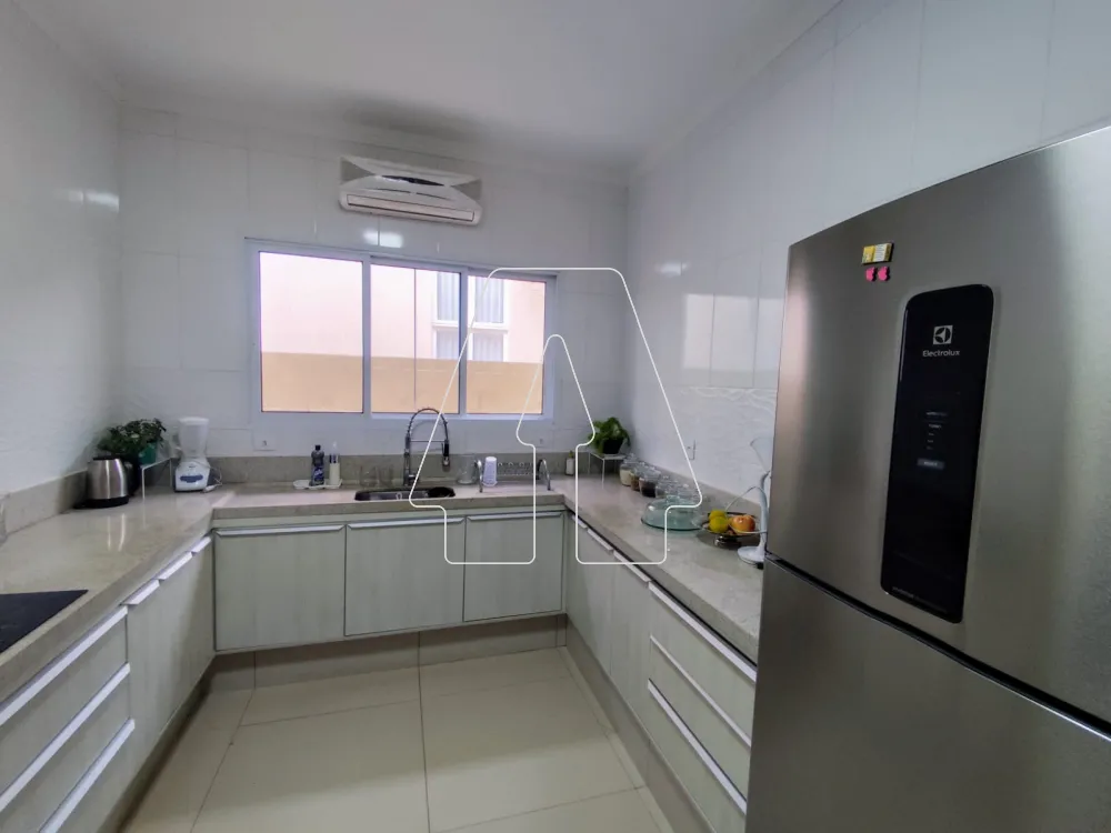 Comprar Casa / Condom&iacute;nio em Ara&ccedil;atuba R$ 1.450.000,00 - Foto 12