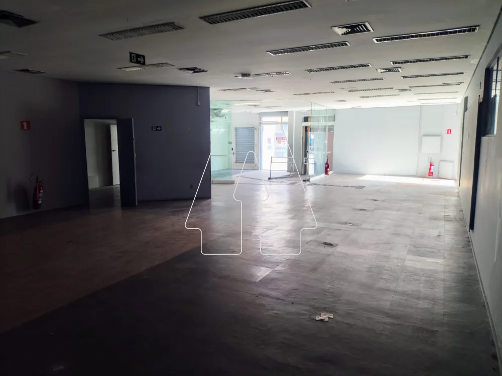 Alugar Comercial / Sal&atilde;o em Ara&ccedil;atuba R$ 12.000,00 - Foto 3