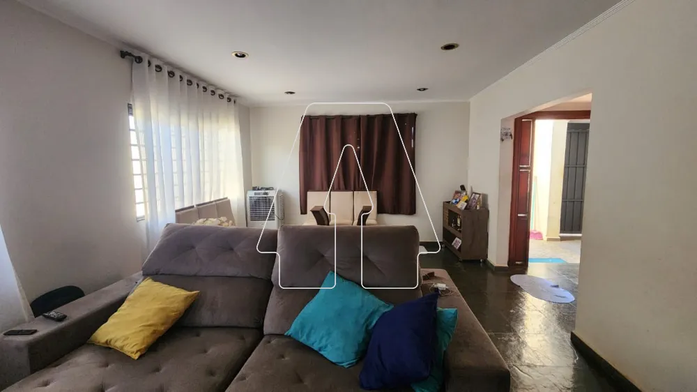 Comprar Casa / Residencial em Ara&ccedil;atuba R$ 480.000,00 - Foto 1