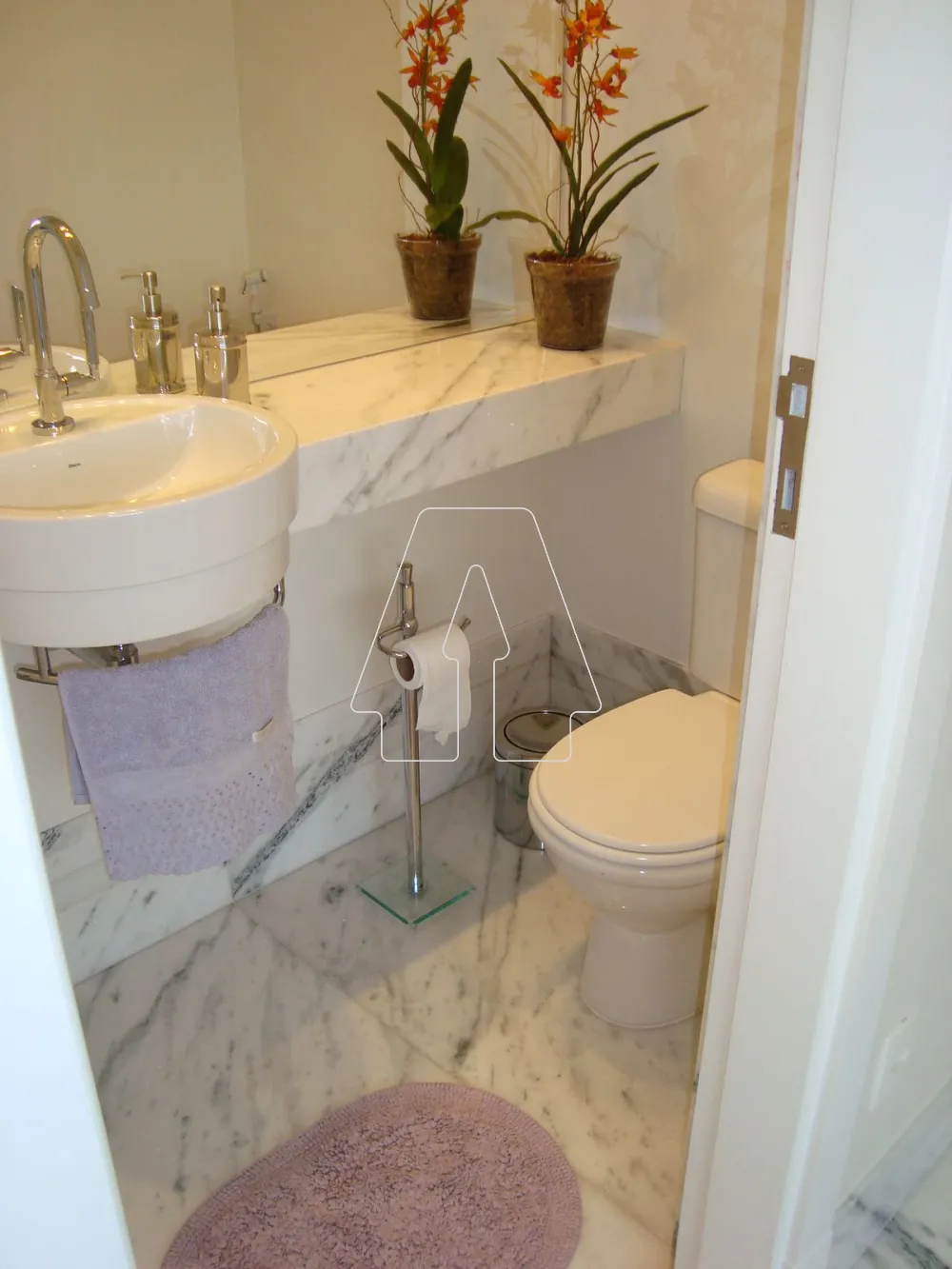 Comprar Apartamento / Padr&atilde;o em Ara&ccedil;atuba R$ 1.100.000,00 - Foto 3