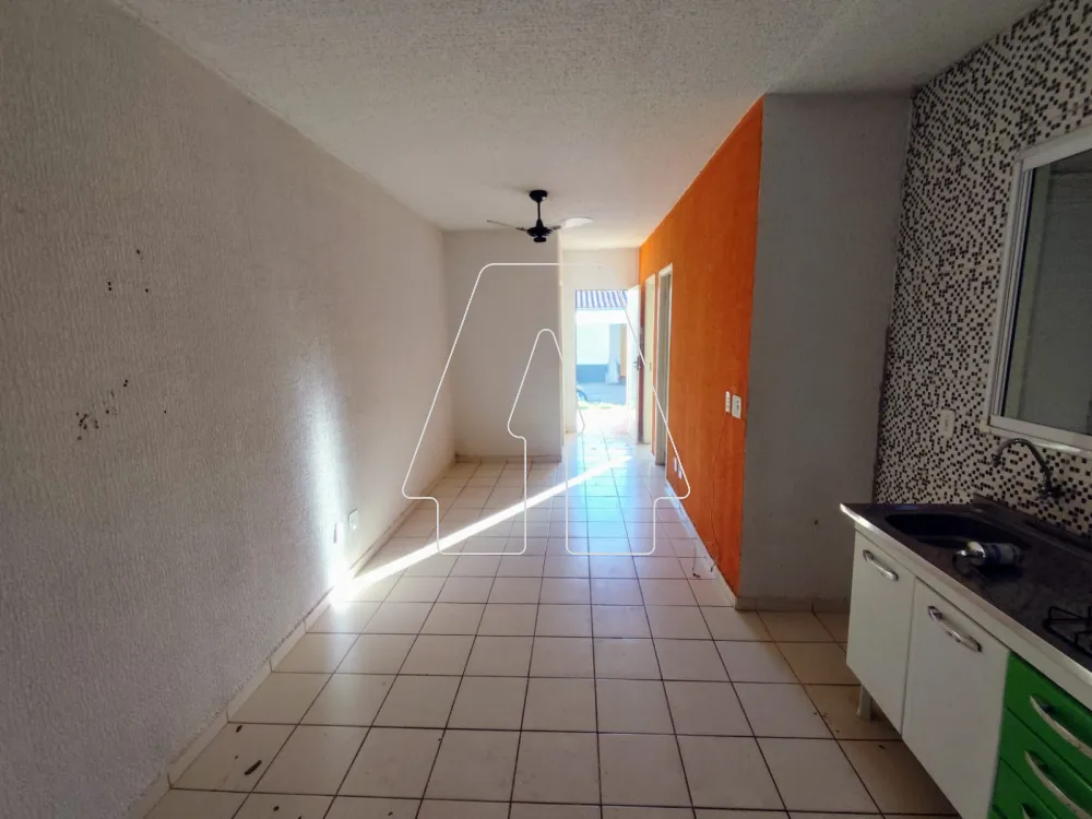 Comprar Casa / Condom&iacute;nio em Ara&ccedil;atuba R$ 170.000,00 - Foto 1