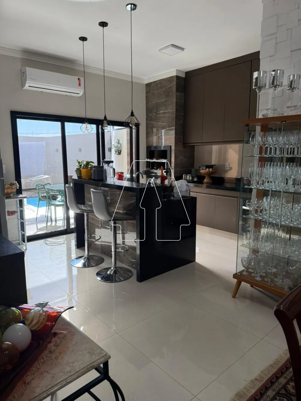Comprar Casa / Condom&iacute;nio em Ara&ccedil;atuba R$ 750.000,00 - Foto 8