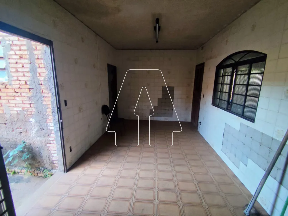 Comprar Casa / Residencial em Ara&ccedil;atuba R$ 220.000,00 - Foto 4