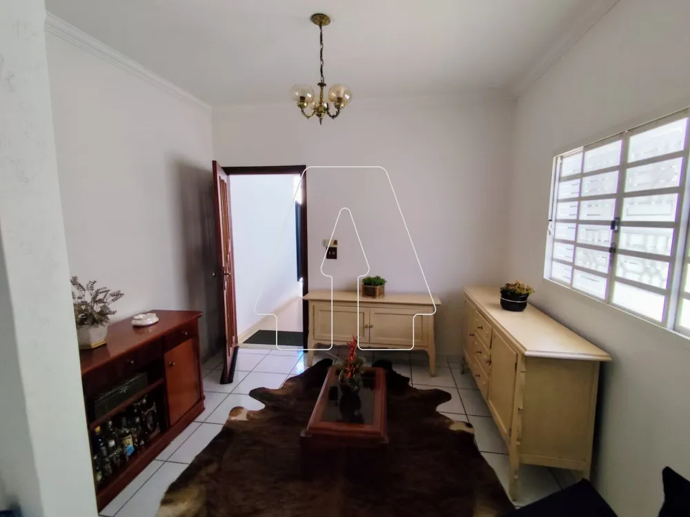 Comprar Casa / Residencial em Ara&ccedil;atuba R$ 600.000,00 - Foto 3