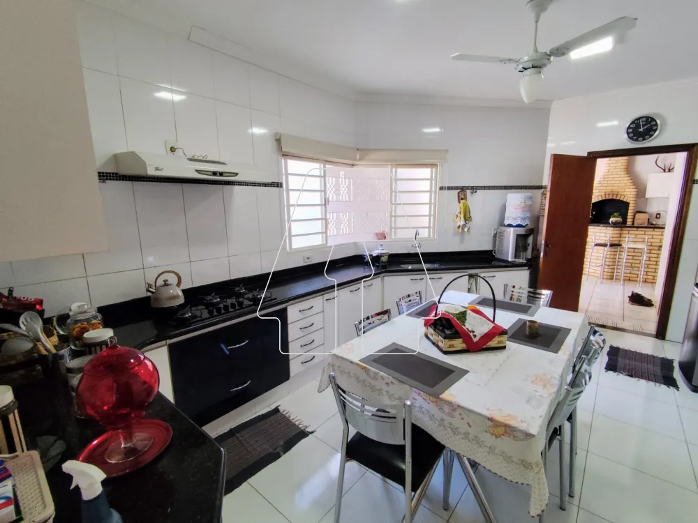 Comprar Casa / Residencial em Ara&ccedil;atuba R$ 600.000,00 - Foto 6