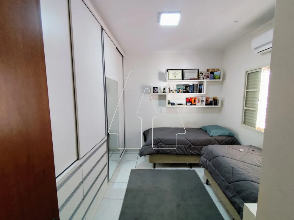 Comprar Casa / Residencial em Ara&ccedil;atuba R$ 600.000,00 - Foto 11