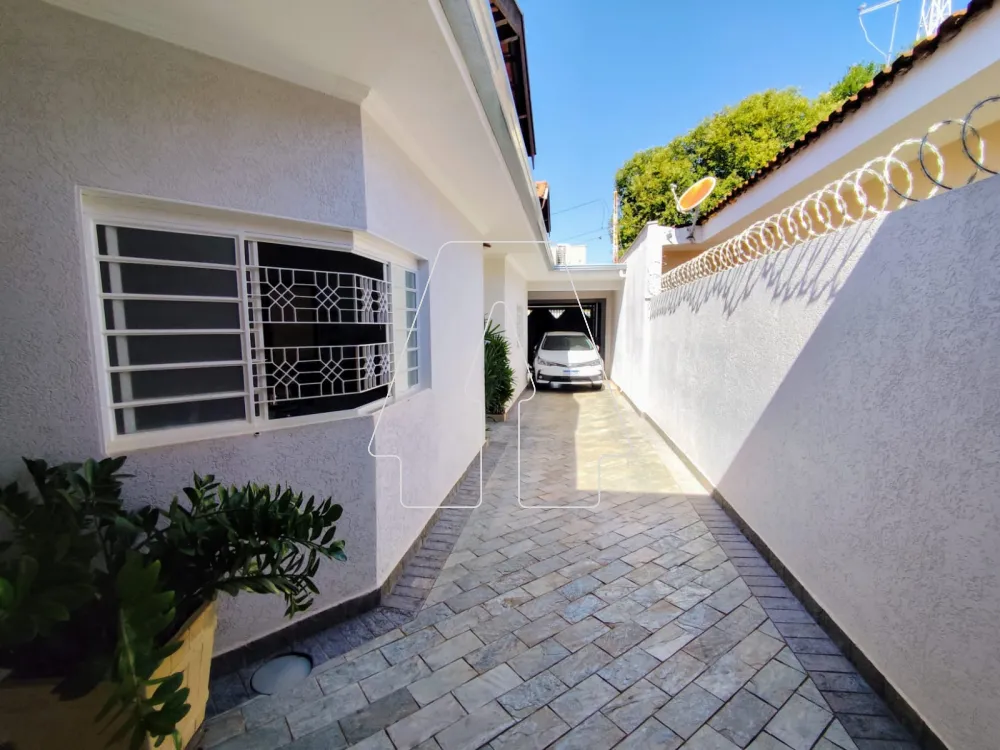 Comprar Casa / Residencial em Ara&ccedil;atuba R$ 600.000,00 - Foto 18