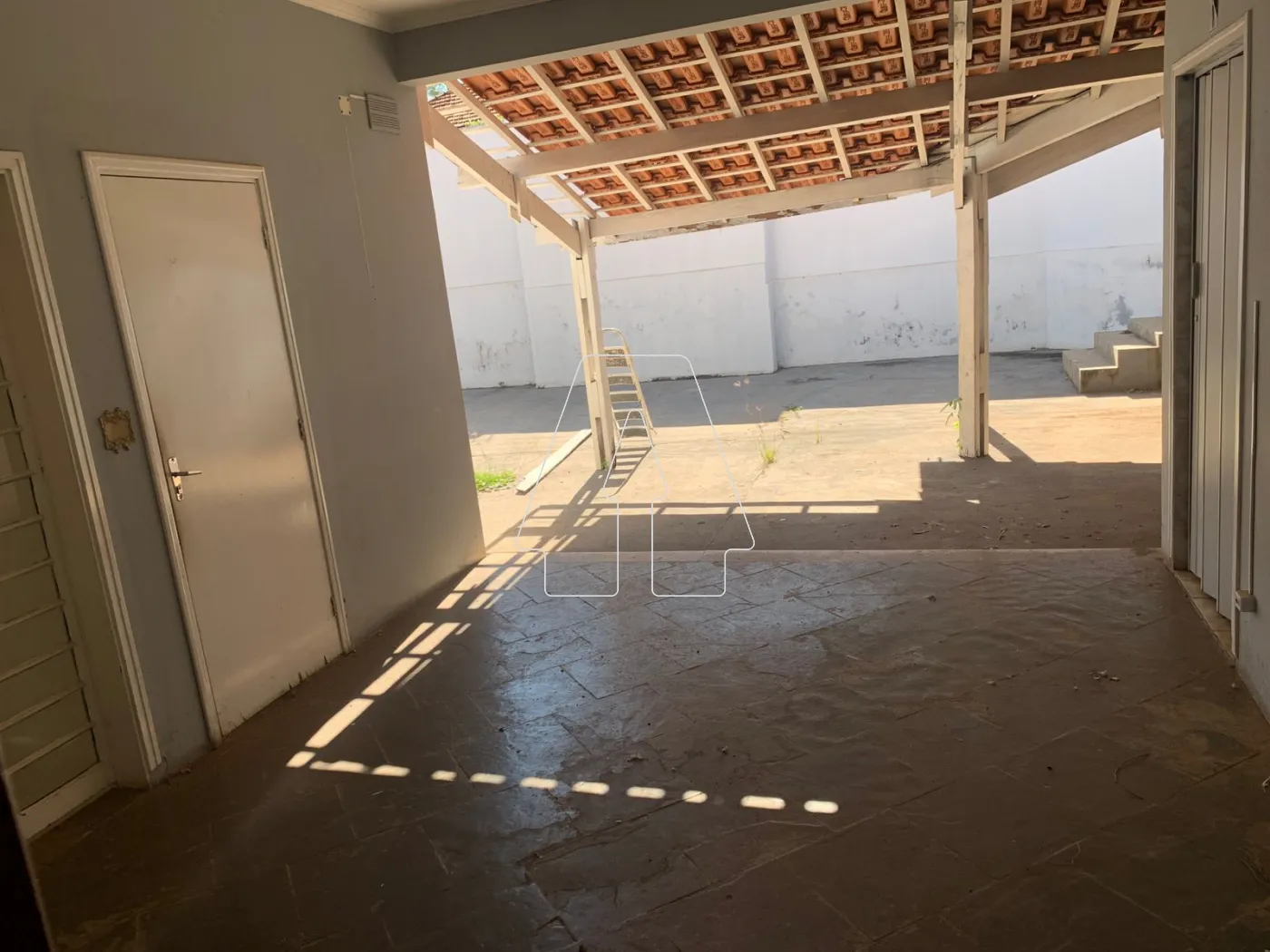 Alugar Comercial / Casa em Ara&ccedil;atuba R$ 12.000,00 - Foto 20