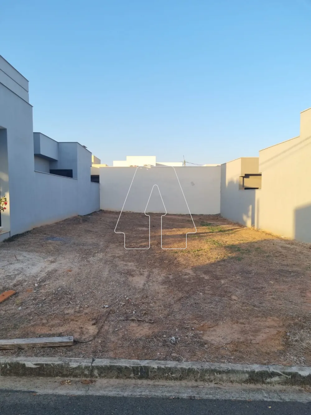 Comprar Terreno / Condom&iacute;nio em Ara&ccedil;atuba R$ 120.000,00 - Foto 4