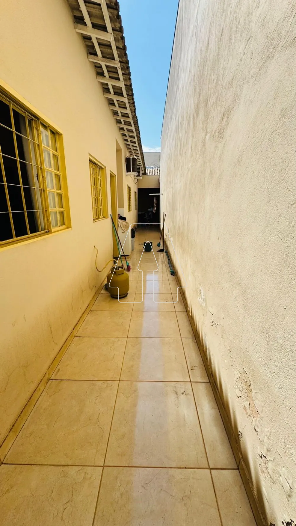 Comprar Casa / Residencial em Ara&ccedil;atuba R$ 240.000,00 - Foto 7