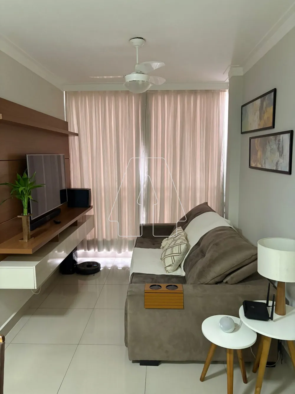 Comprar Apartamento / Padr&atilde;o em Ara&ccedil;atuba R$ 240.000,00 - Foto 1