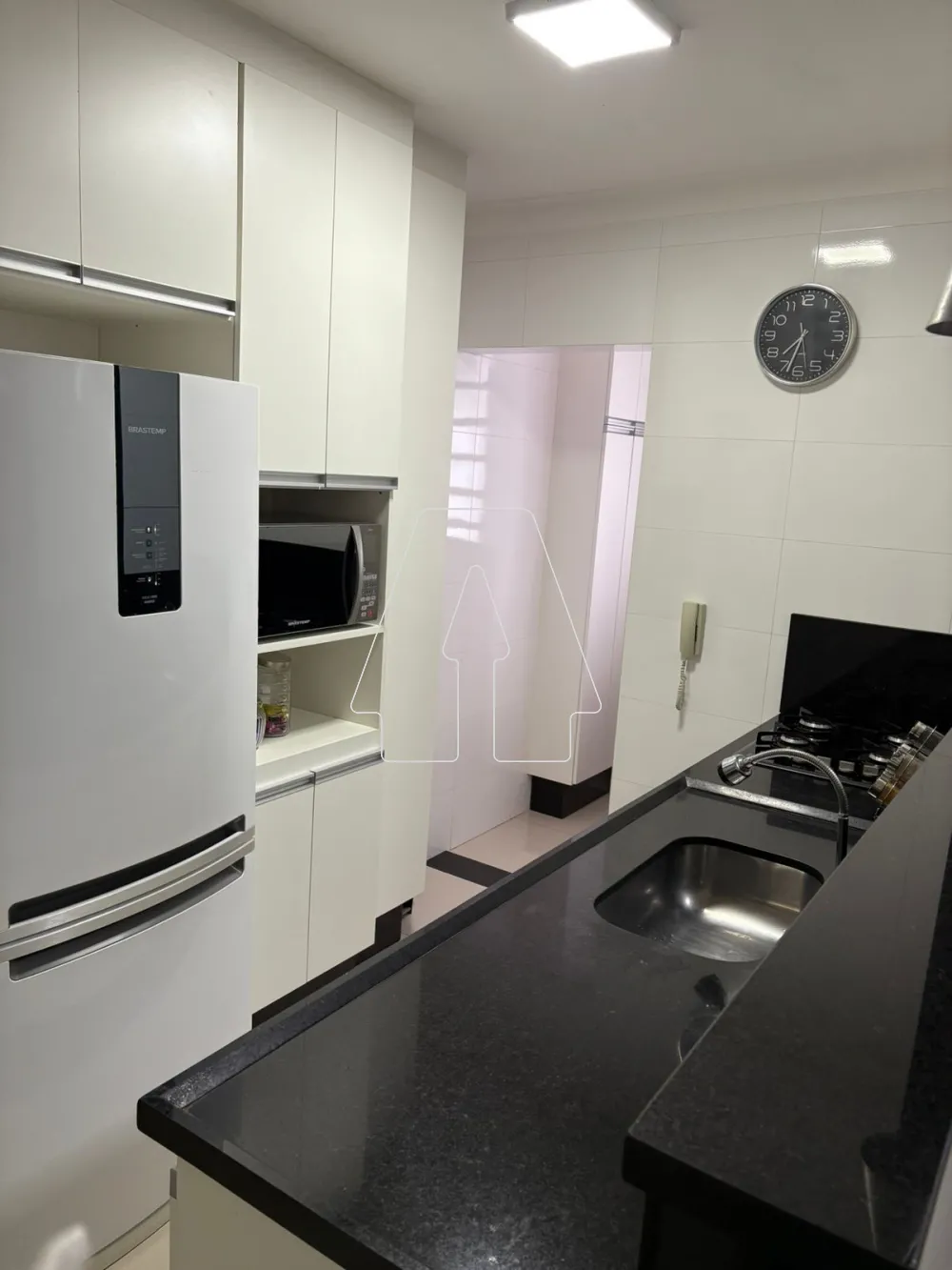Comprar Apartamento / Padr&atilde;o em Ara&ccedil;atuba R$ 240.000,00 - Foto 3