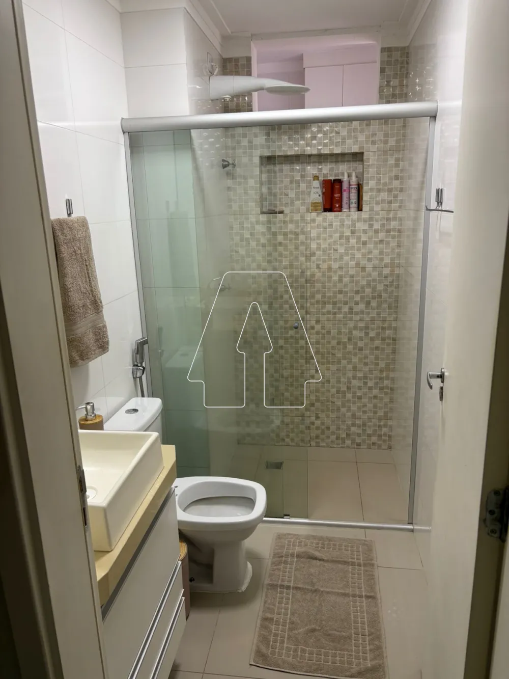 Comprar Apartamento / Padr&atilde;o em Ara&ccedil;atuba R$ 240.000,00 - Foto 10