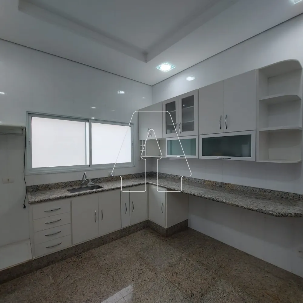 Comprar Casa / Condom&iacute;nio em Ara&ccedil;atuba R$ 1.250.000,00 - Foto 4