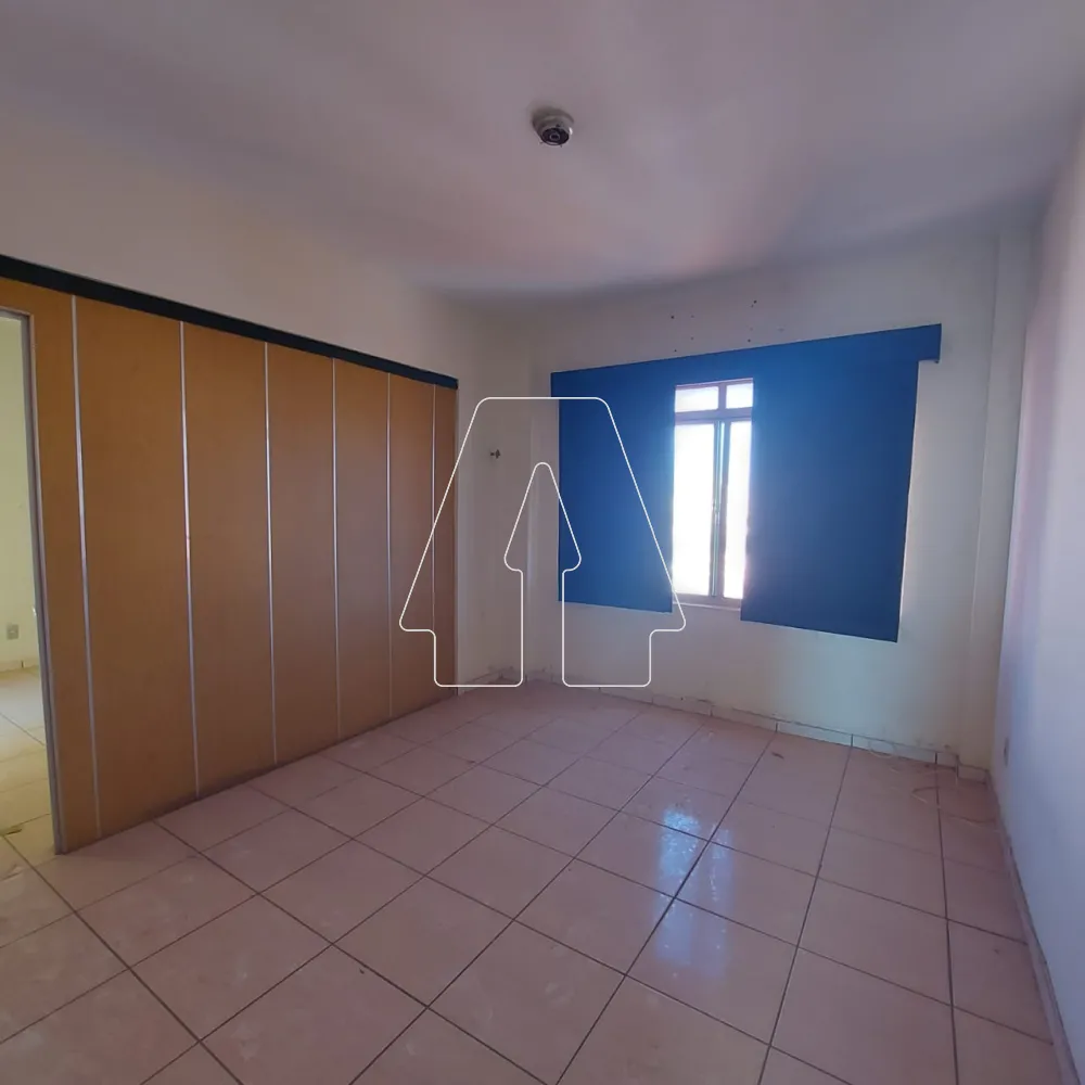 Alugar Comercial / Sala em Condom&iacute;nio em Ara&ccedil;atuba R$ 600,00 - Foto 2