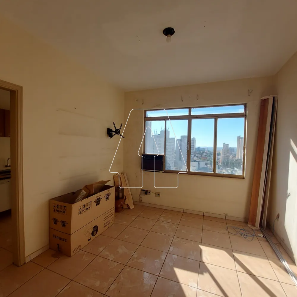 Alugar Comercial / Sala em Condom&iacute;nio em Ara&ccedil;atuba R$ 600,00 - Foto 5