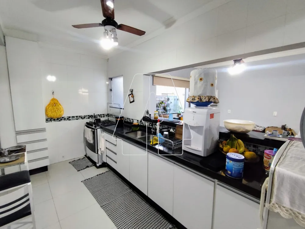 Comprar Casa / Residencial em Ara&ccedil;atuba R$ 600.000,00 - Foto 6