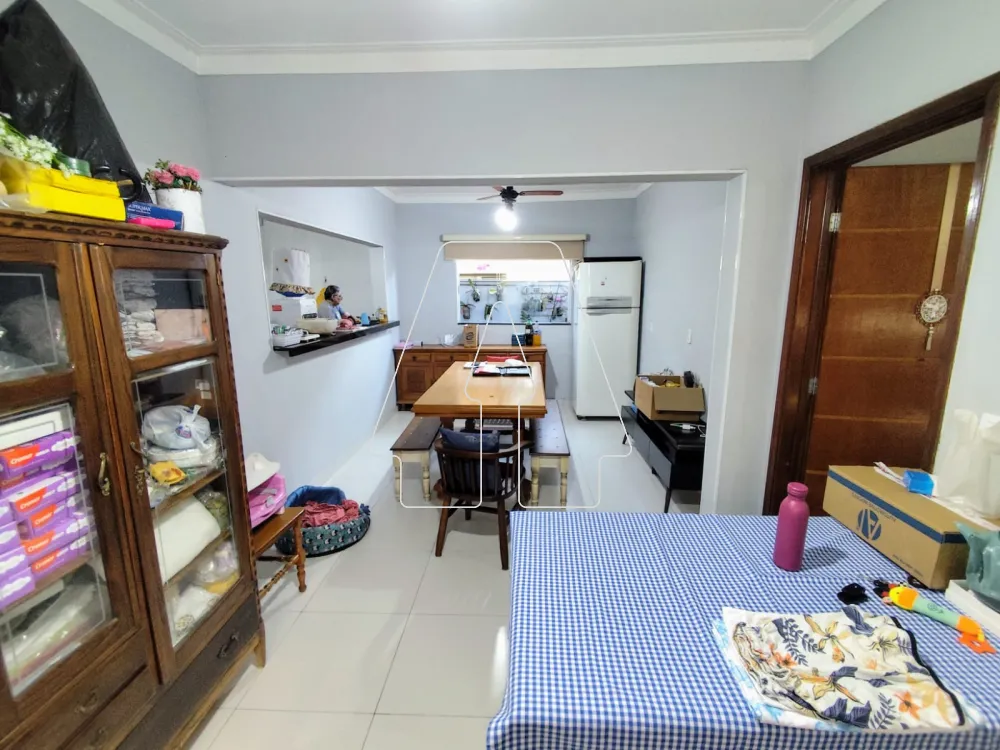 Comprar Casa / Residencial em Ara&ccedil;atuba R$ 600.000,00 - Foto 4