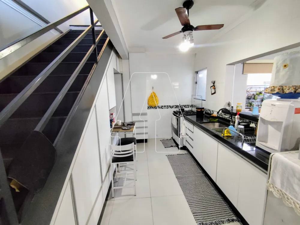 Comprar Casa / Residencial em Ara&ccedil;atuba R$ 600.000,00 - Foto 7