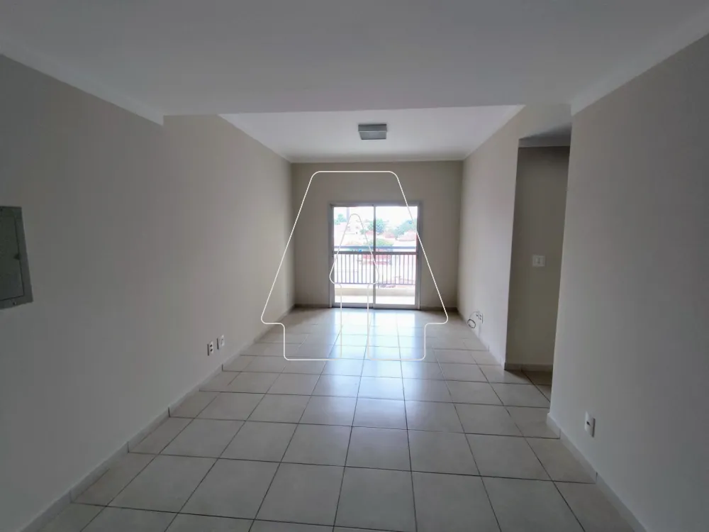 Comprar Apartamento / Padr&atilde;o em Ara&ccedil;atuba R$ 440.000,00 - Foto 1